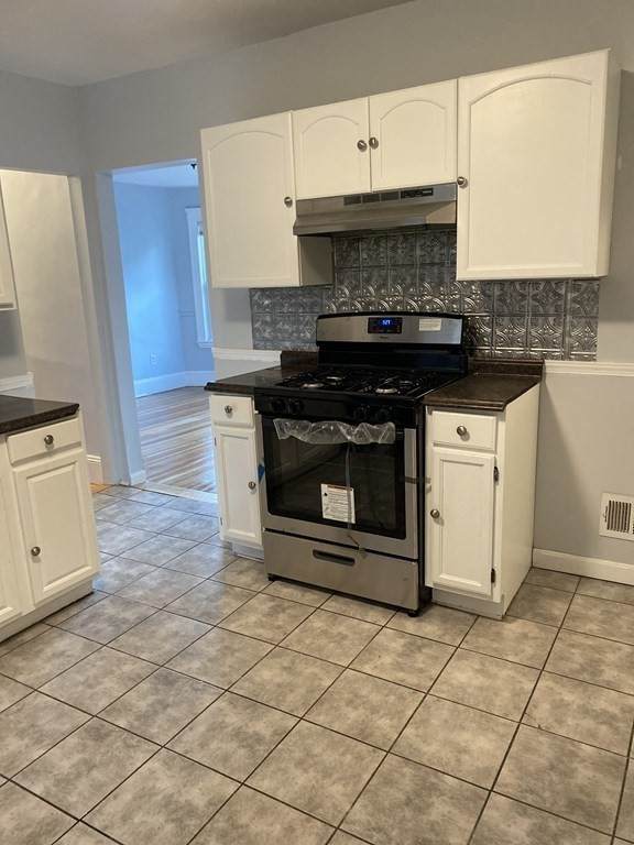 43 Torrey St - Photo 1