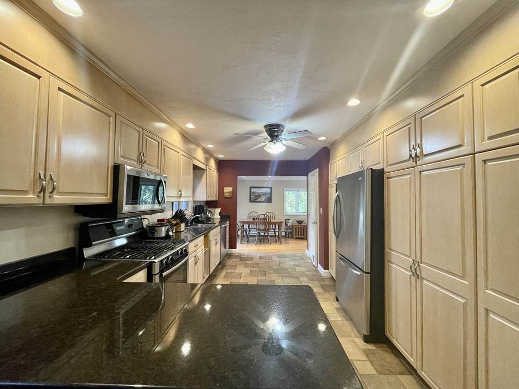 305 Dale Street - Photo 1