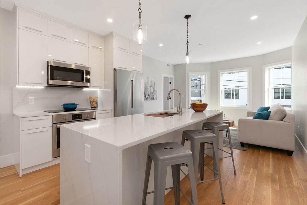 23 Berkshire St - Photo 1