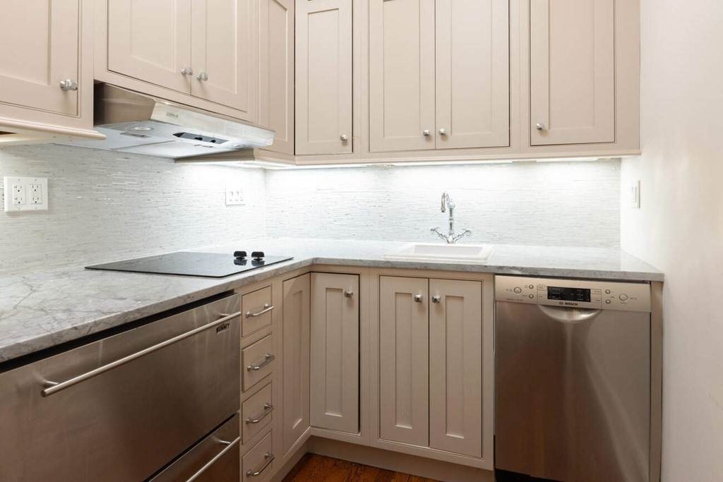 354 Beacon Street - Photo 1