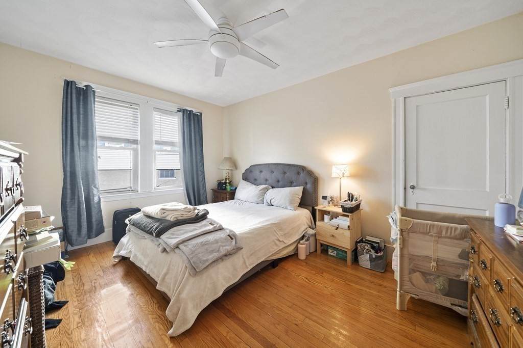 186 Holworthy St - Photo 1