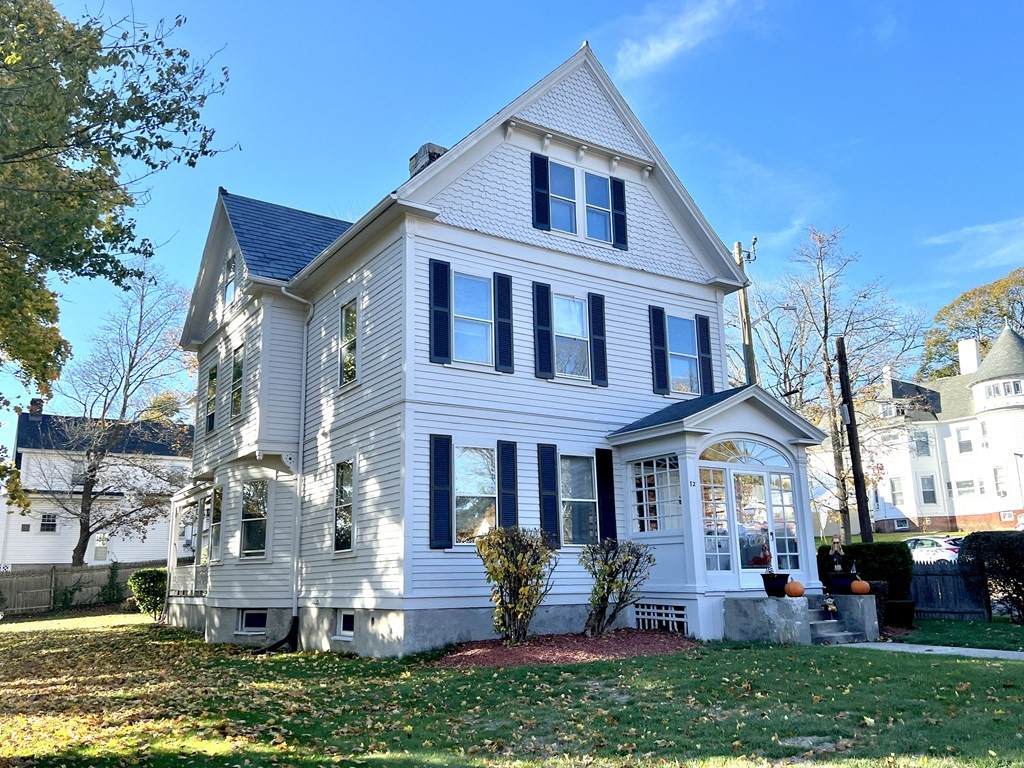 72 Burncoat St - Photo 1