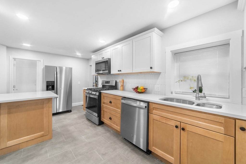 26 6th Ave - Photo 1