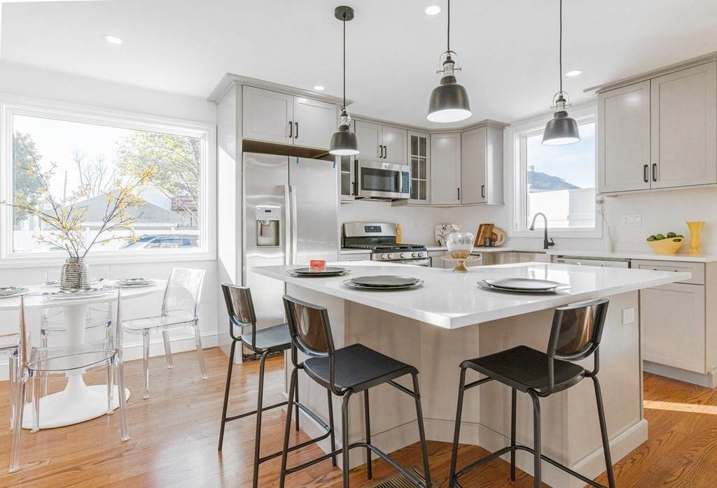 9 Marsh St - Photo 1