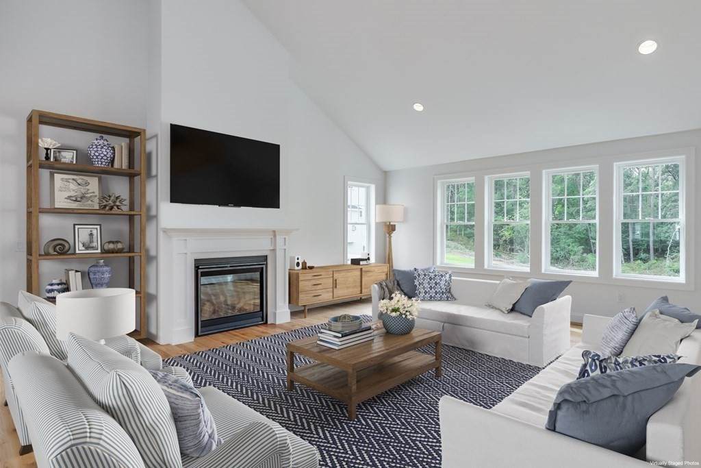 6 Maxwell Lane - Photo 1