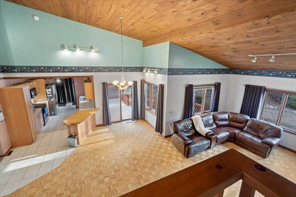 53 Vicardav Ave - Photo 1