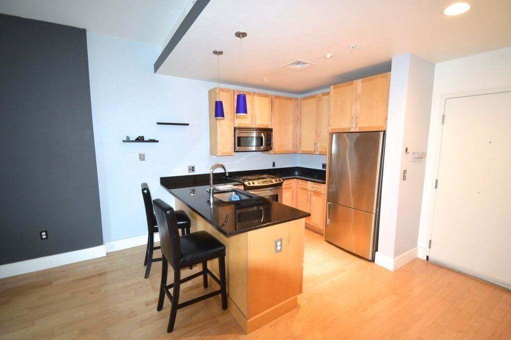 181 Essex - Photo 1