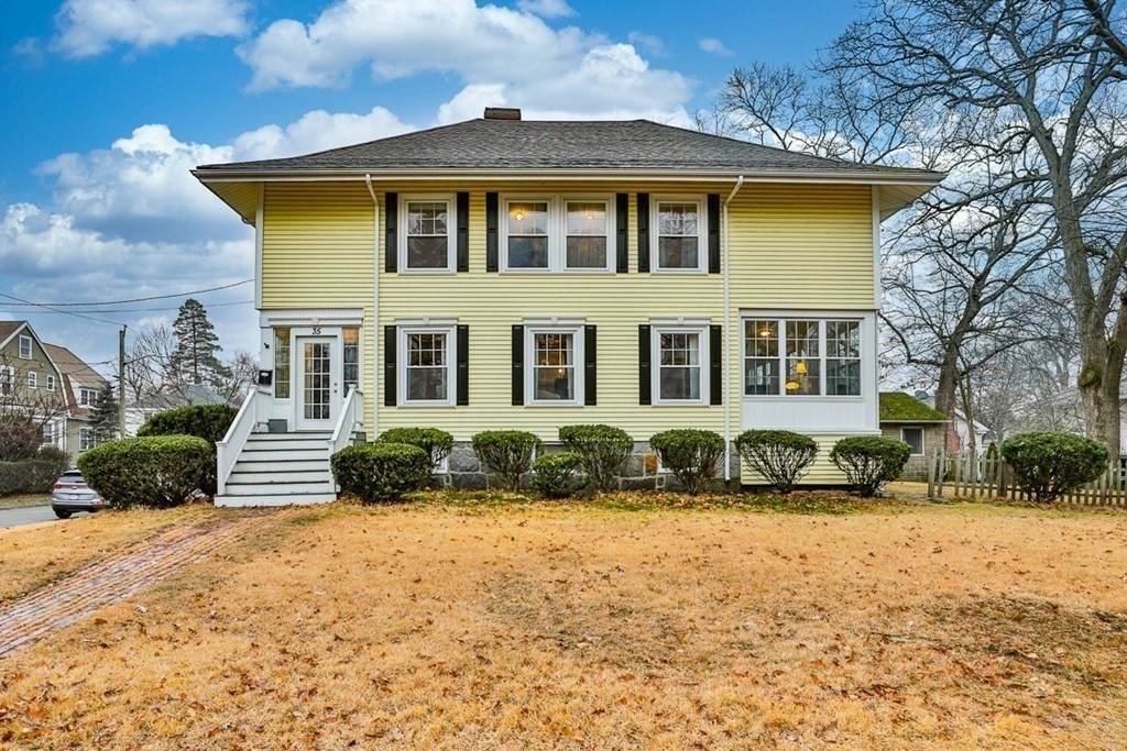 35 Warren Ave - Photo 1