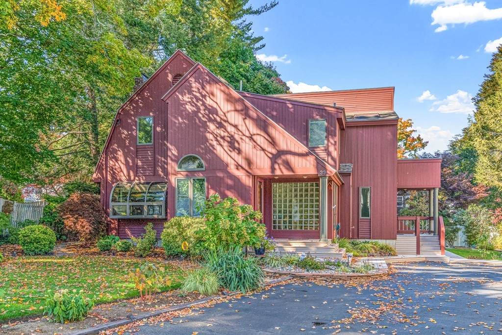 33 Morrison Ave - Photo 1