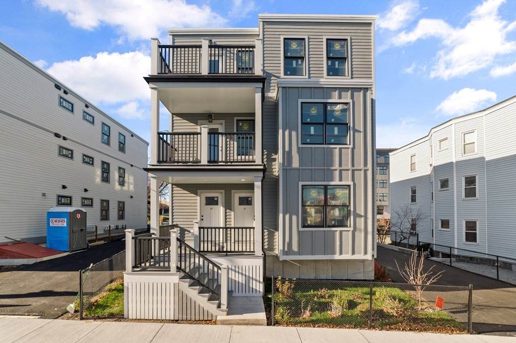 21 Hillsboro St - Photo 1