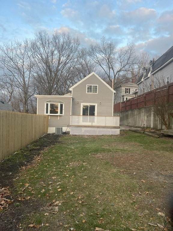 10 Hawkins St - Photo 1