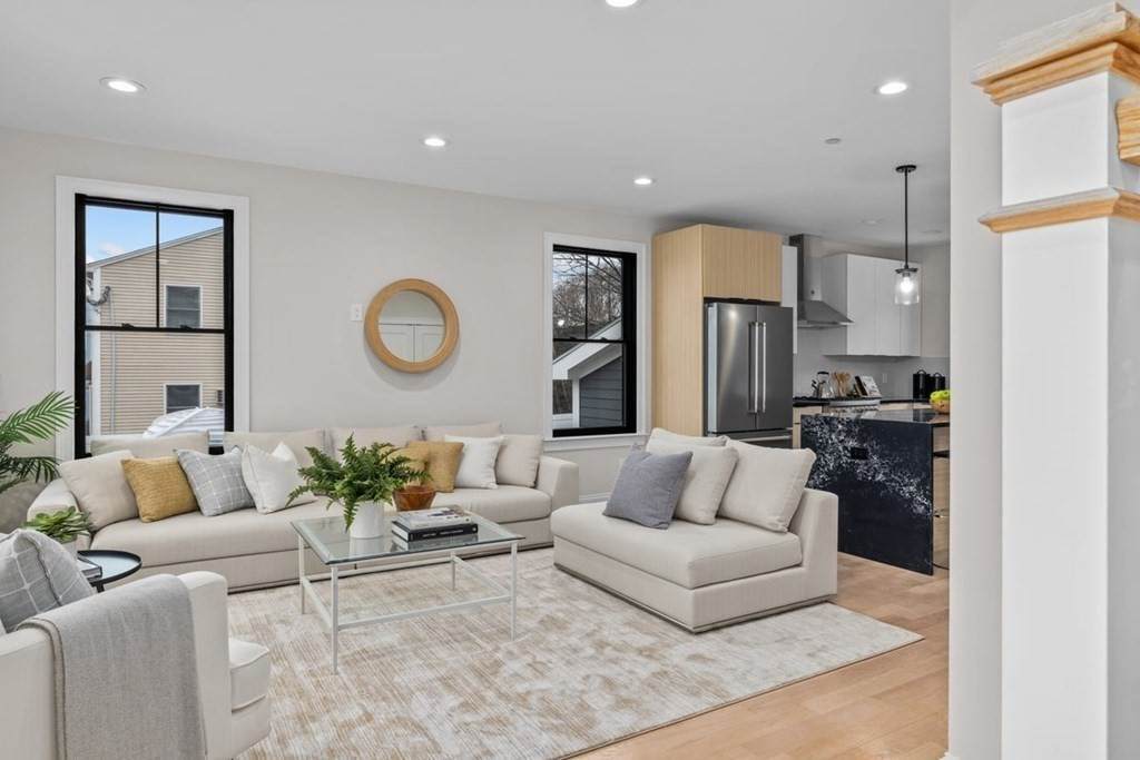 90 Robey St - Photo 1
