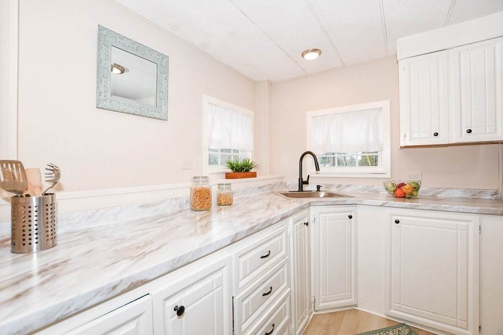 117 Kristen Ln - Photo 1