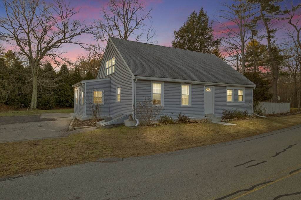 25 Howard St - Photo 1
