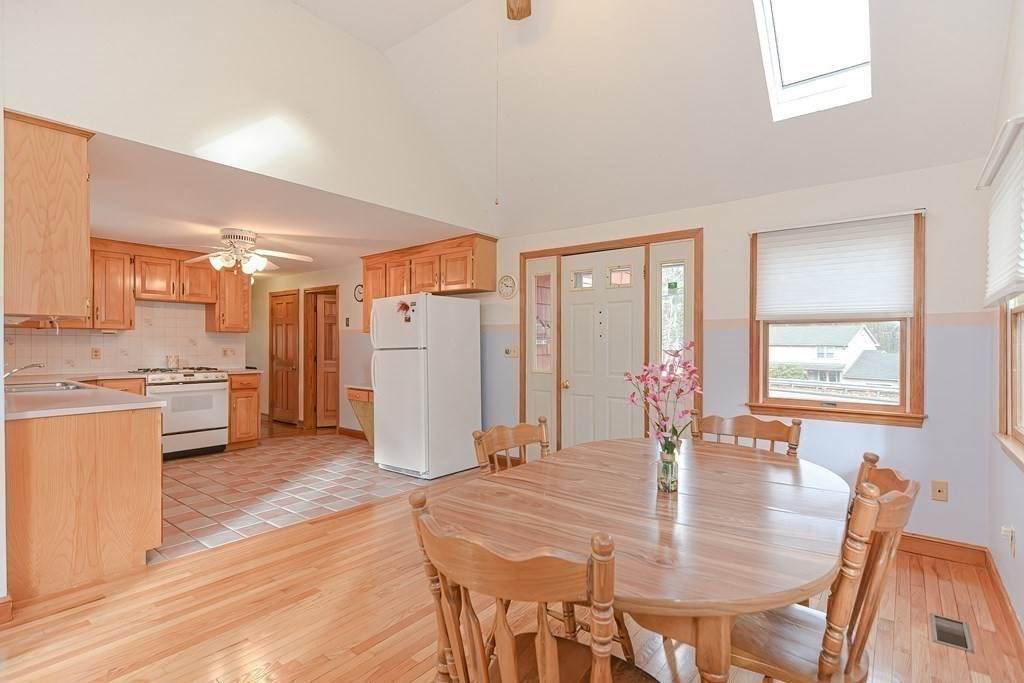 2 Rose Avenue - Photo 1
