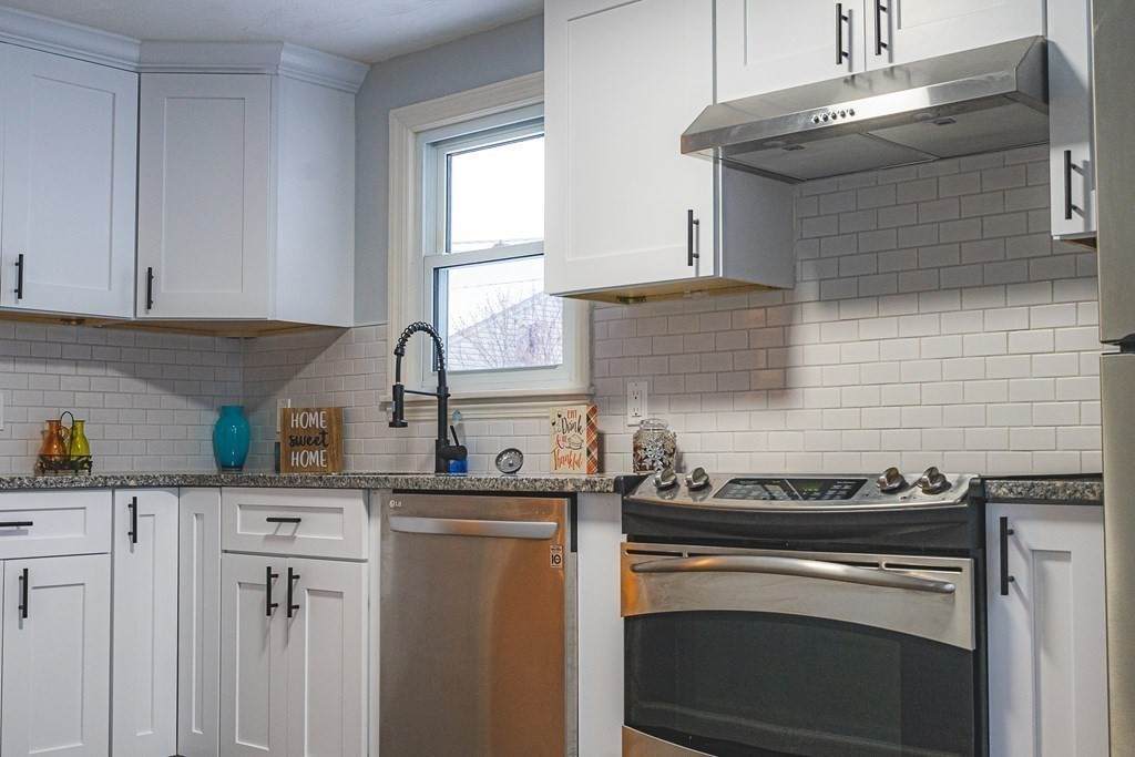 250 East St - Photo 1