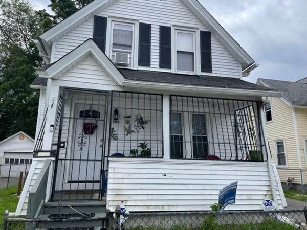 209 Tyler St - Photo 1