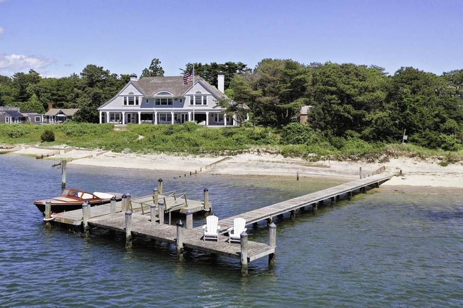 995 Sea View Ave - Photo 1