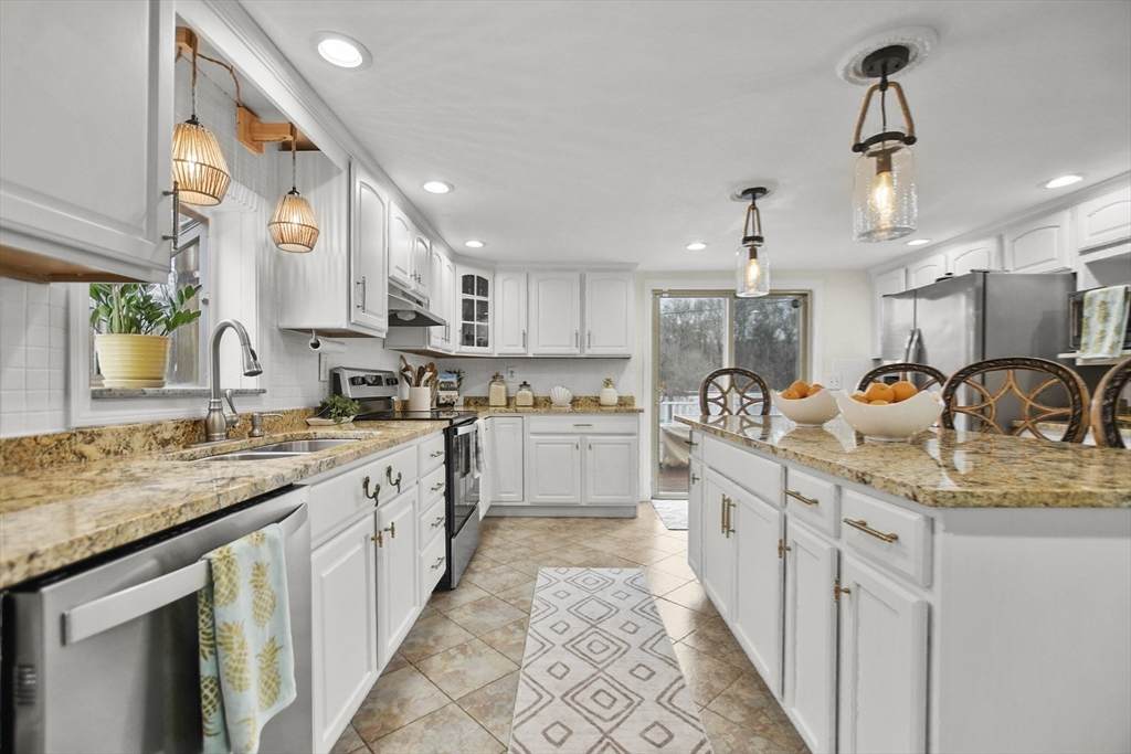 485 Old Bedford Rd - Photo 1