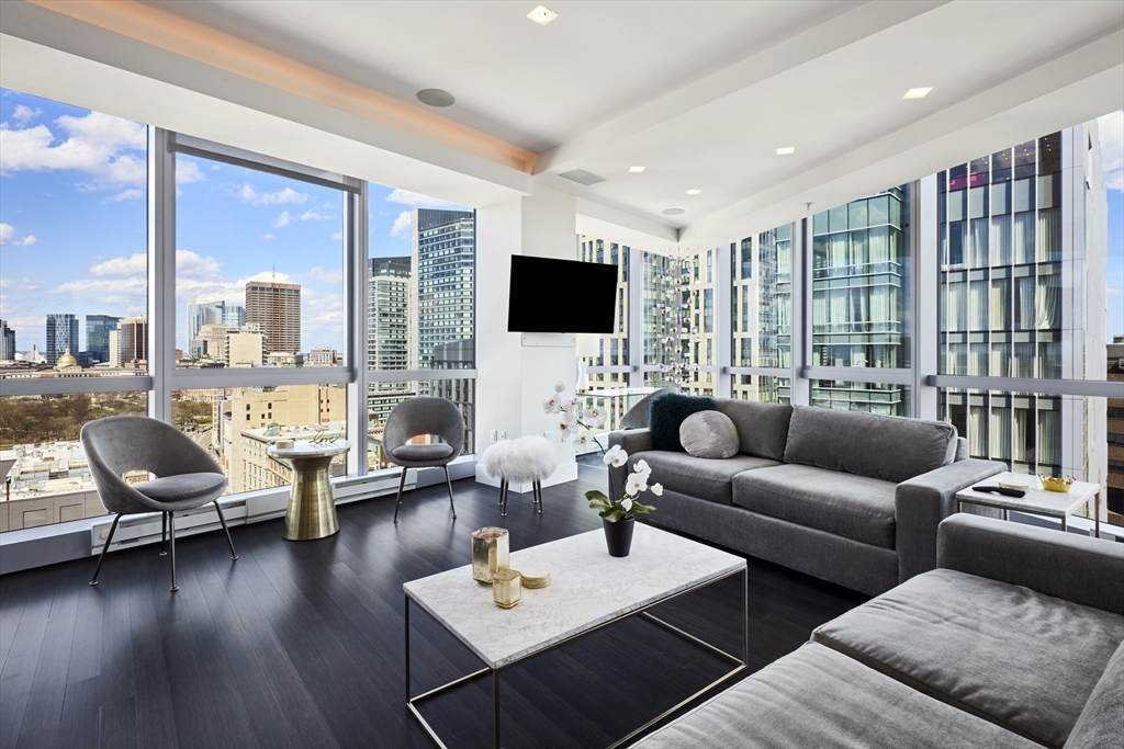 110 Stuart Street - Photo 1