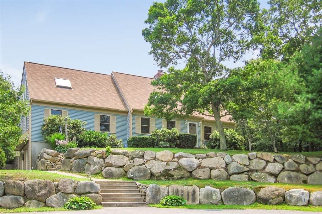 41 Coachman Lane - Photo 1