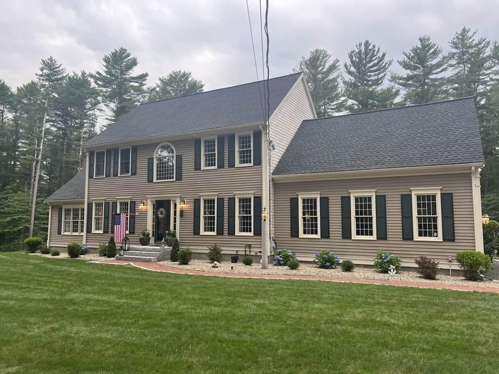 64 Keene St - Photo 1