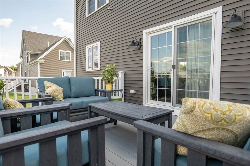 63 Saveena Dr - Photo 1