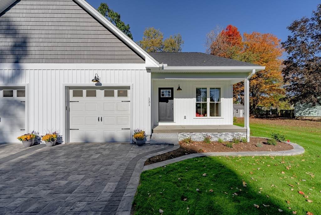 131 West St - Photo 1