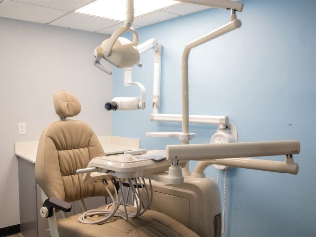 826 Crecent St - Photo 1