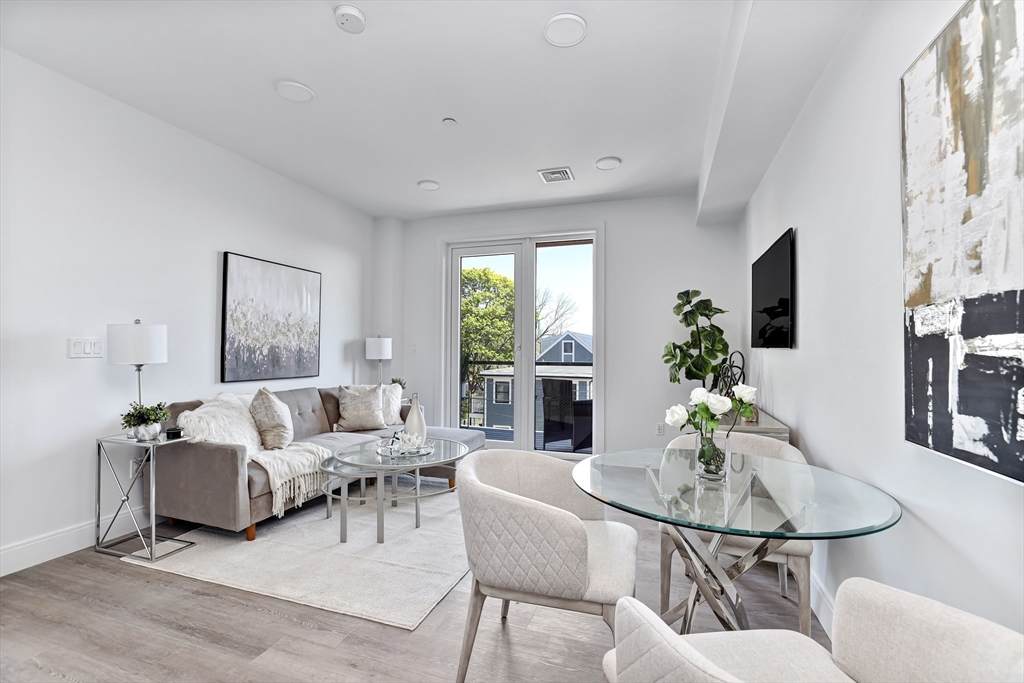 64 Alpine St - Photo 1