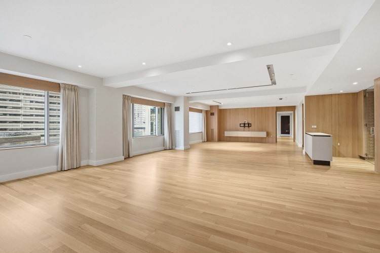 1 Huntington Ave - Photo 1