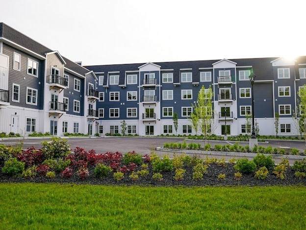 485 Blue Hills Parkway - Photo 1