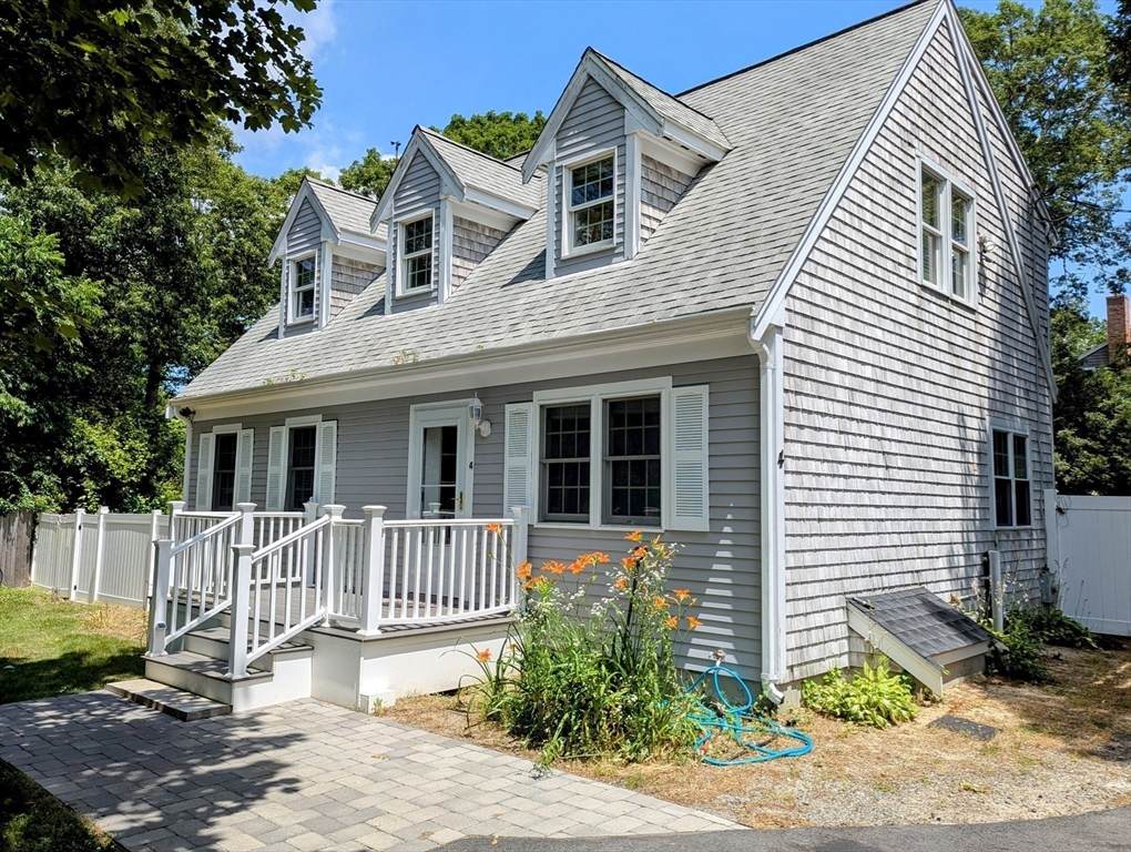 4 Old Colony Way - Photo 1
