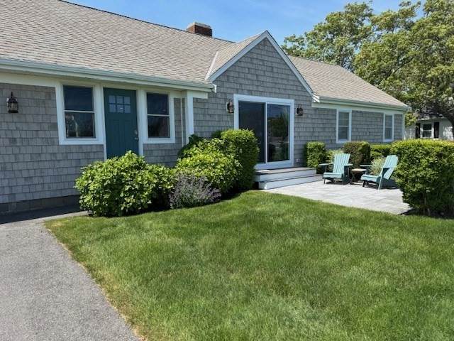 224 Menauhant Rd - Photo 1