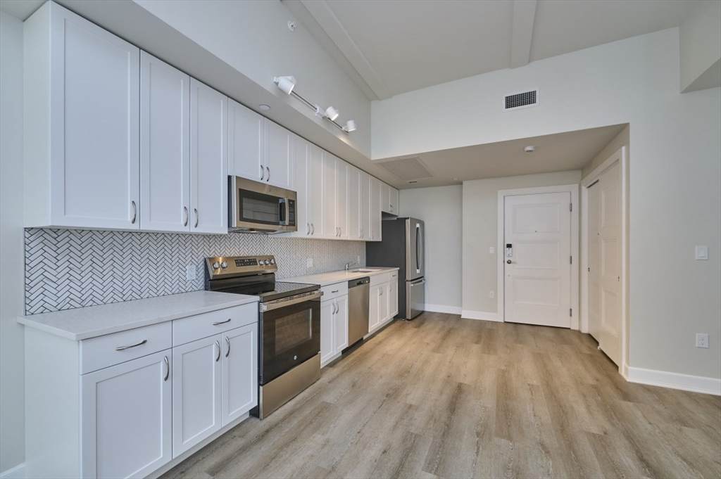 133 Salem - Photo 1