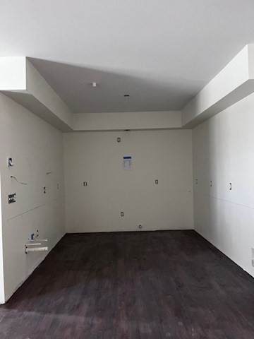 10 Franklin Ave - Photo 1