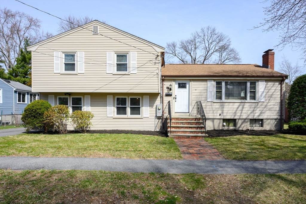 11 Christopher Dr - Photo 1