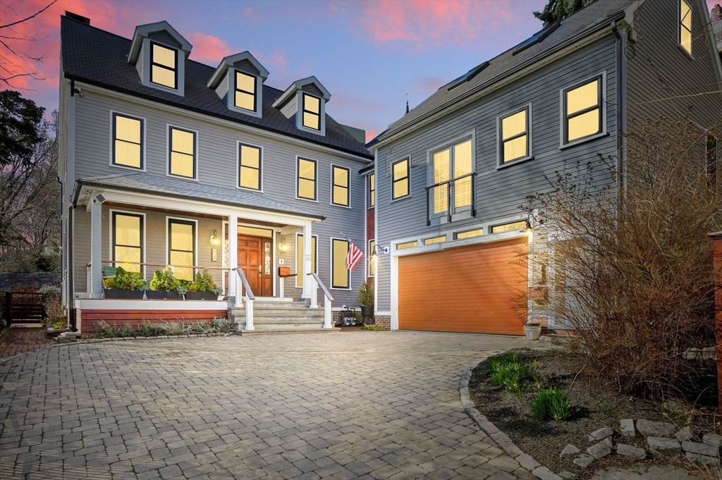 64 Walker St - Photo 1