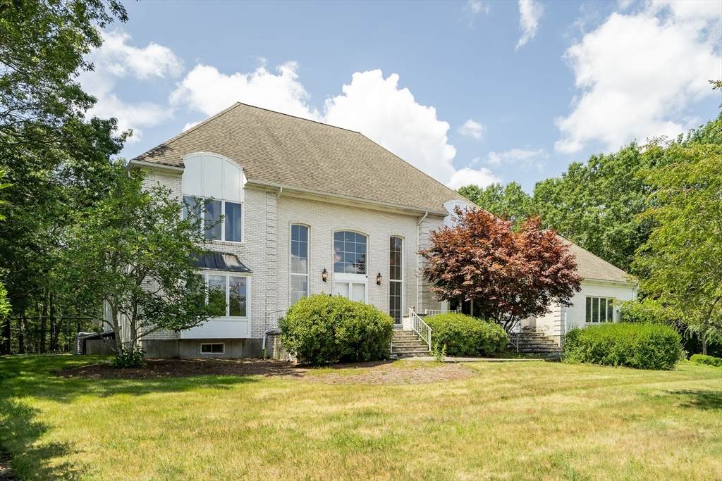 74 Eisenhower Dr - Photo 1