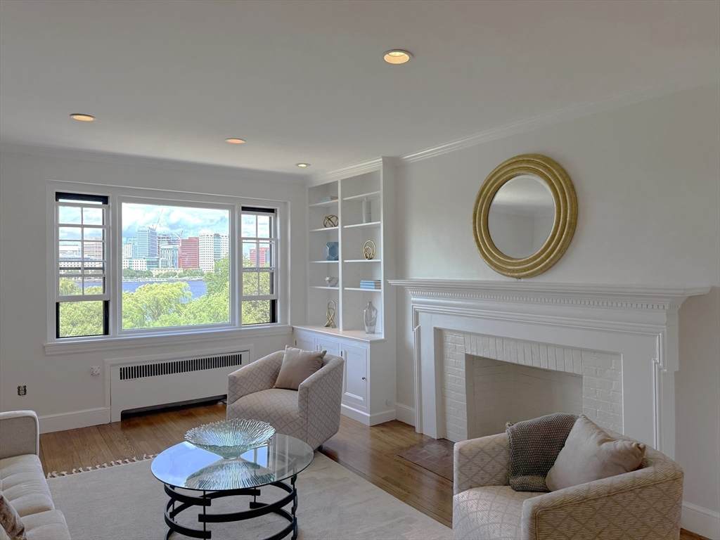 280 Beacon St - Photo 1