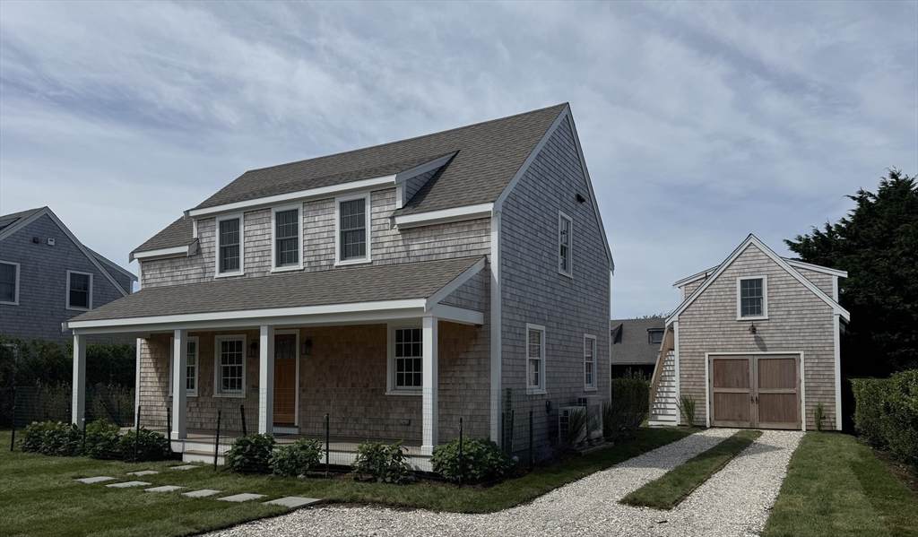 8 Sconset Ave - Photo 1