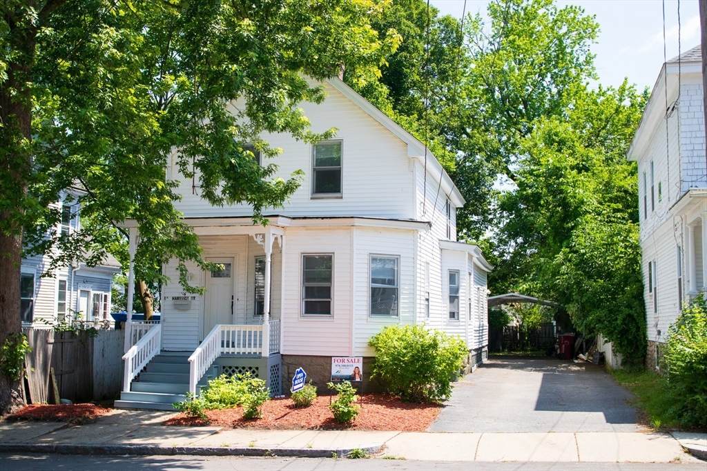 114 Warwick St - Photo 1