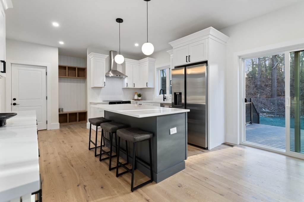 8 Hudson Ave - Photo 1