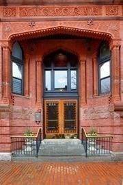 271 Dartmouth - Photo 1