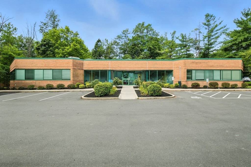 3 Northwestern Dr - Photo 1