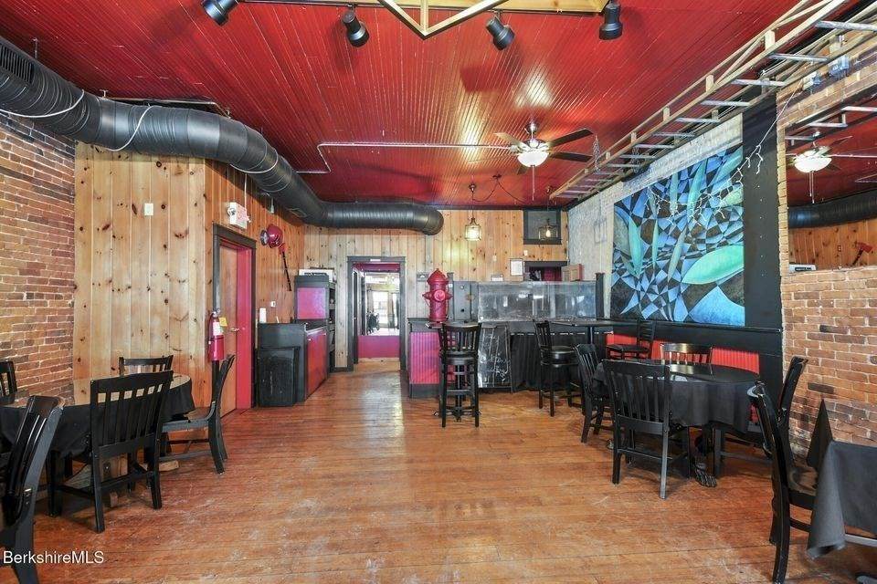 47 Park St - Photo 1