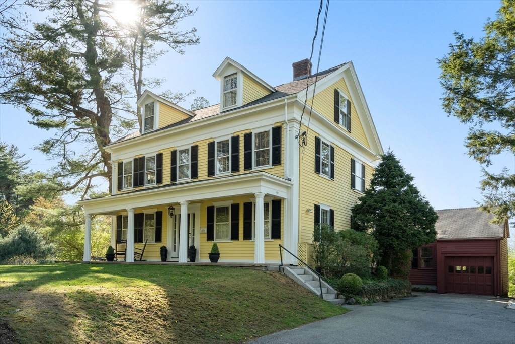 137 Wellesley St - Photo 1