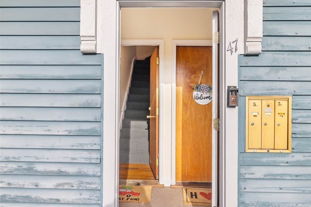 47 Torrey St - Photo 1