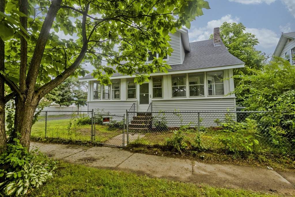 53 Freeman Ter - Photo 1