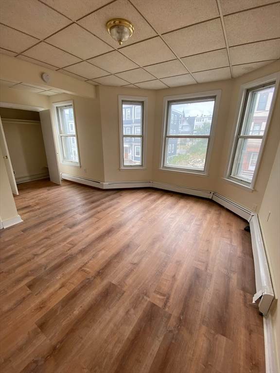 220 East Eagle - Photo 1